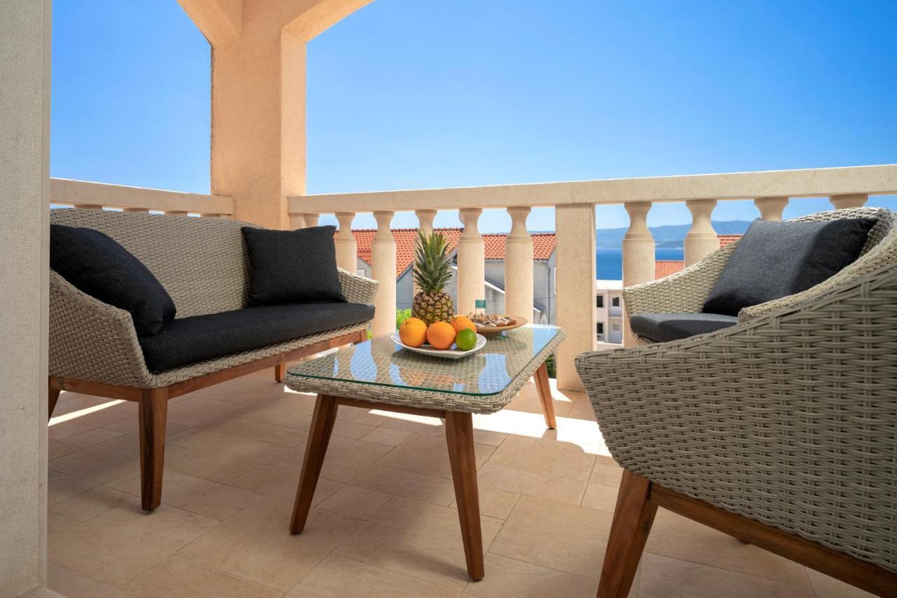 Hektorovic Poolside Apartments Бол Экстерьер фото