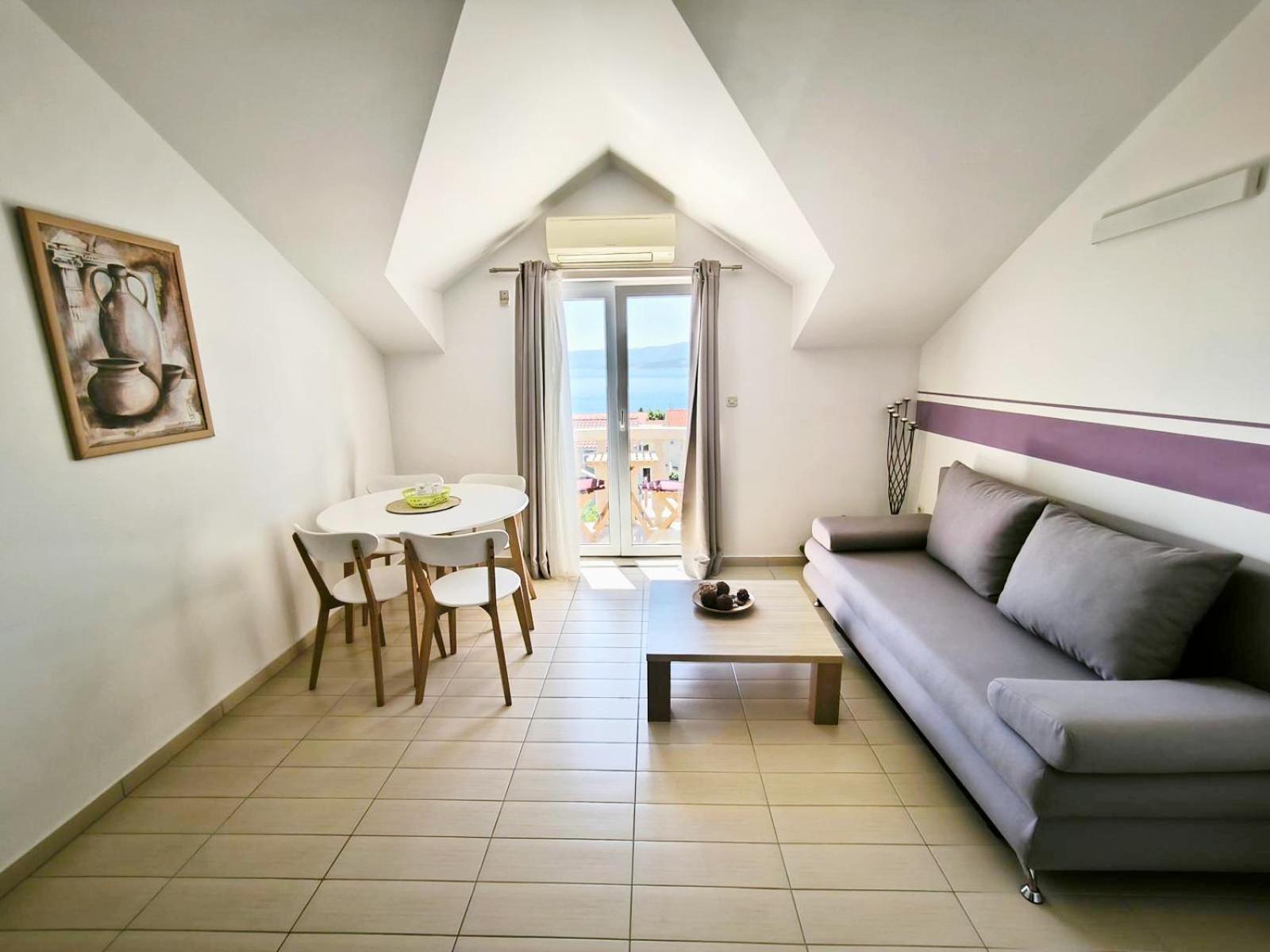 Hektorovic Poolside Apartments Бол Экстерьер фото